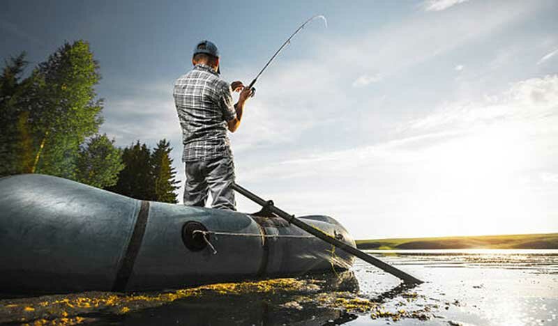 Рыбалка на карася с лодки